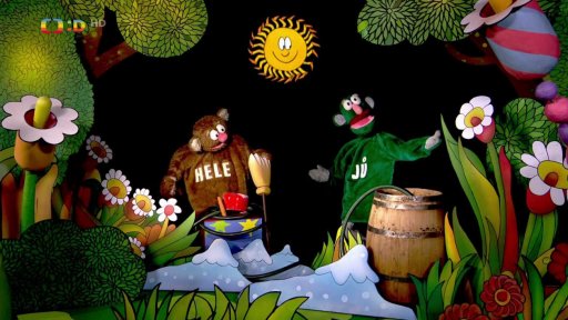 Jůheláci slaví den vody a příchod jara vypuštěným sněhulákem a loučí se.