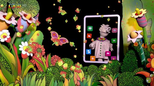Pip s Otylkou přivolají na tabletu podzimní náladu a s padajícím listím a durovou hudbou se rozloučí přáním „Máme vás rádi“.