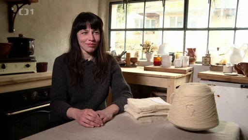 Návrhářka oděvů z ovčí vlny Linda Havrlíková