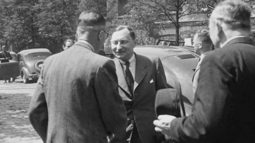 Předseda vlády ve Škodovce