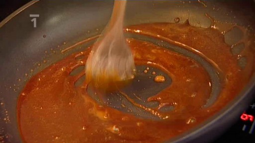 Kuřecí nudličky s karamelovým ananasem