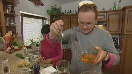 Selský salát s tuňákem a slaninou