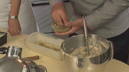 Banánový chléb s medem a pistáciemi