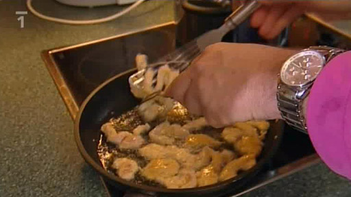 Drůbeží vývar se smaženými kuřecími nudličkami