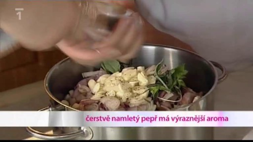 Terina z uzených kolen se skořicovým sirupem s liškami - příprava