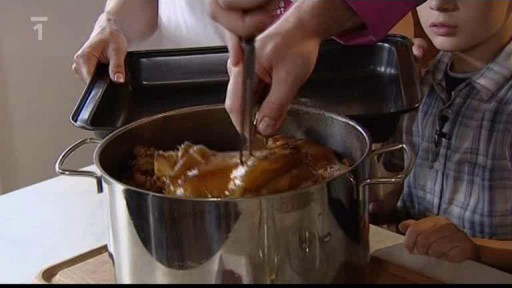 Terina z uzených kolen se skořicovým sirupem s liškami - dokončení