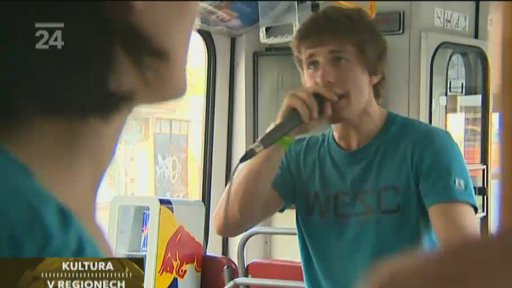 Trolejbusy se proměnily v kluby