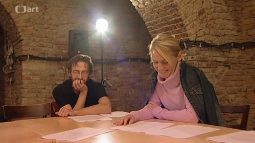 Jaká společenská a politická témata zajímají divadlo Feste