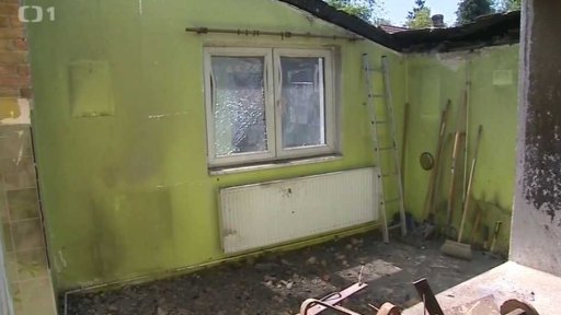 "Babi, není kam domů..."