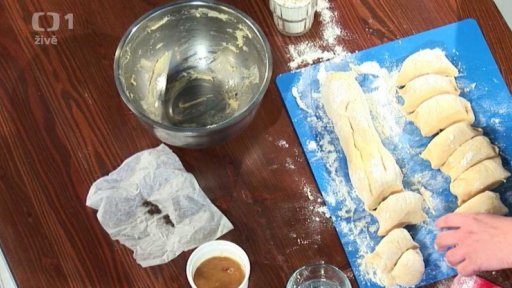 Velikonoční pečení: jidáše a nádivka - 1. část