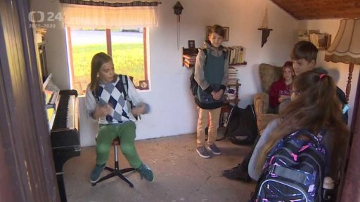 Zastávka jako dětský pokoj