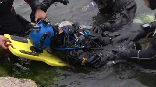 Bez komentáře: Cvičení jeskynních záchranářů