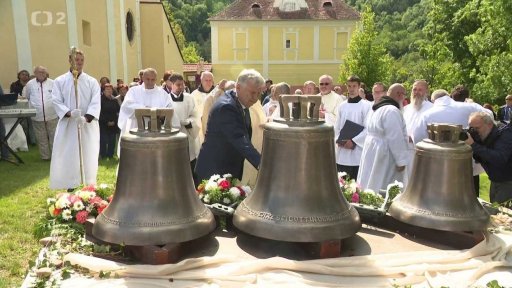 Nové zvony ve Vranově nad Dyjí