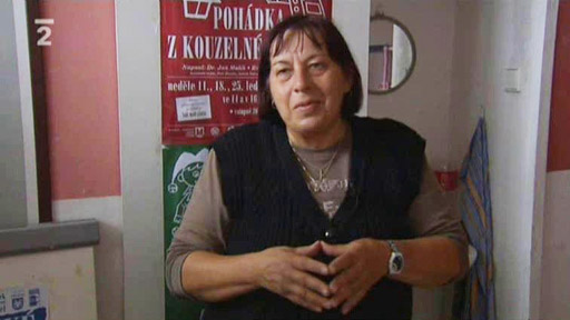 Dobrovolník Milan mezi loutkami