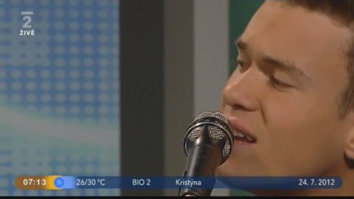 Živá hudba: Charlie Straight