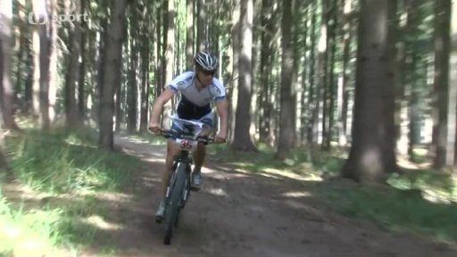 Na kolech s mapou a buzolou