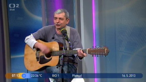 Živá hudba: P. Dobeš