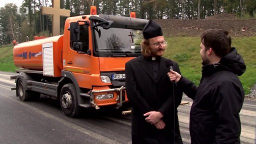 Reportáž – navracení dálnice D1 církvi
