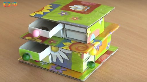 Skříňka na doplňky