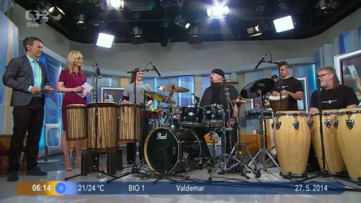 Hosté Jumping Drums