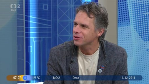 Host zpěvák Janek Ledecký