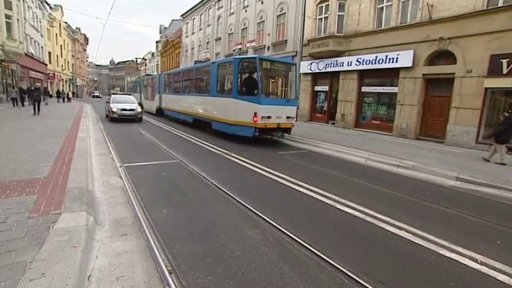 Opravená Nádražní ulice