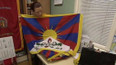 Radnice vyvěšovaly tibetskou vlajku