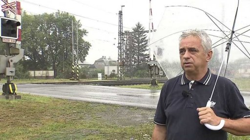 Železniční přejezd ve Studénce