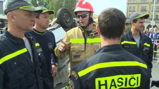 Hasičské klání ve vyprošťování lidí z havarovaných aut