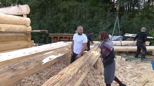 Replika kostela vyrůstá v Hošťálkové