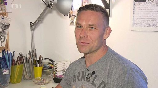 Jan Šádek maluje pastelkami