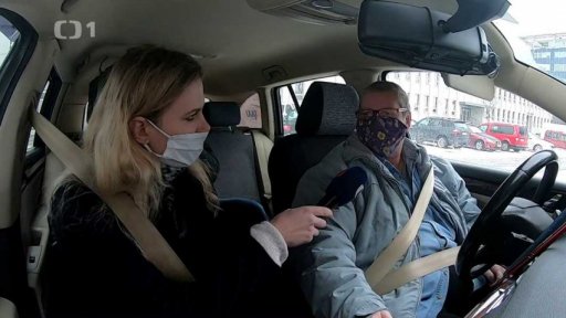 Taxikářům ubyli zákazníci