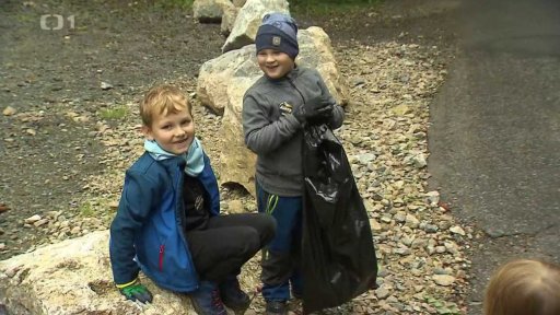 Lidé uklízeli Beskydy