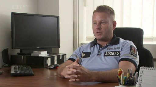 Znásilnění v obýváku