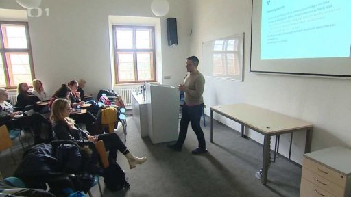 Malé platy ve veřejných vysokých školách