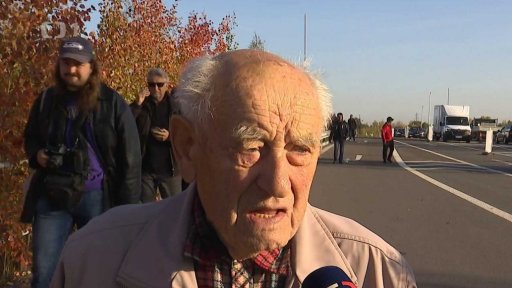 Odstřel věže Dolu ČSA v Karviné