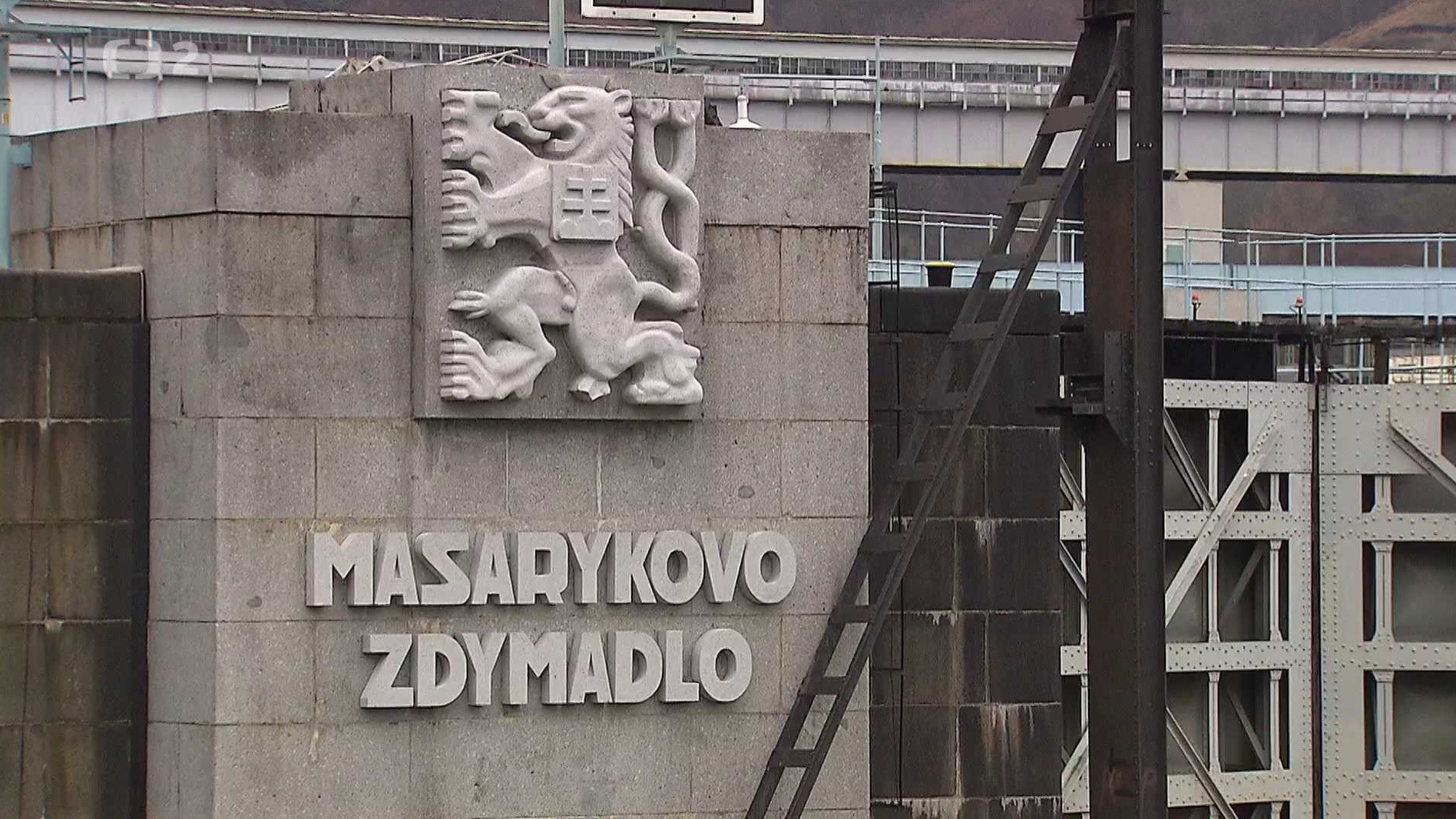 Hradba na Labi